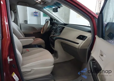 2013 Toyota Sienna Le V6 8 Passenger from USA, damaged, VIN 5TDKK3DC3DS352887